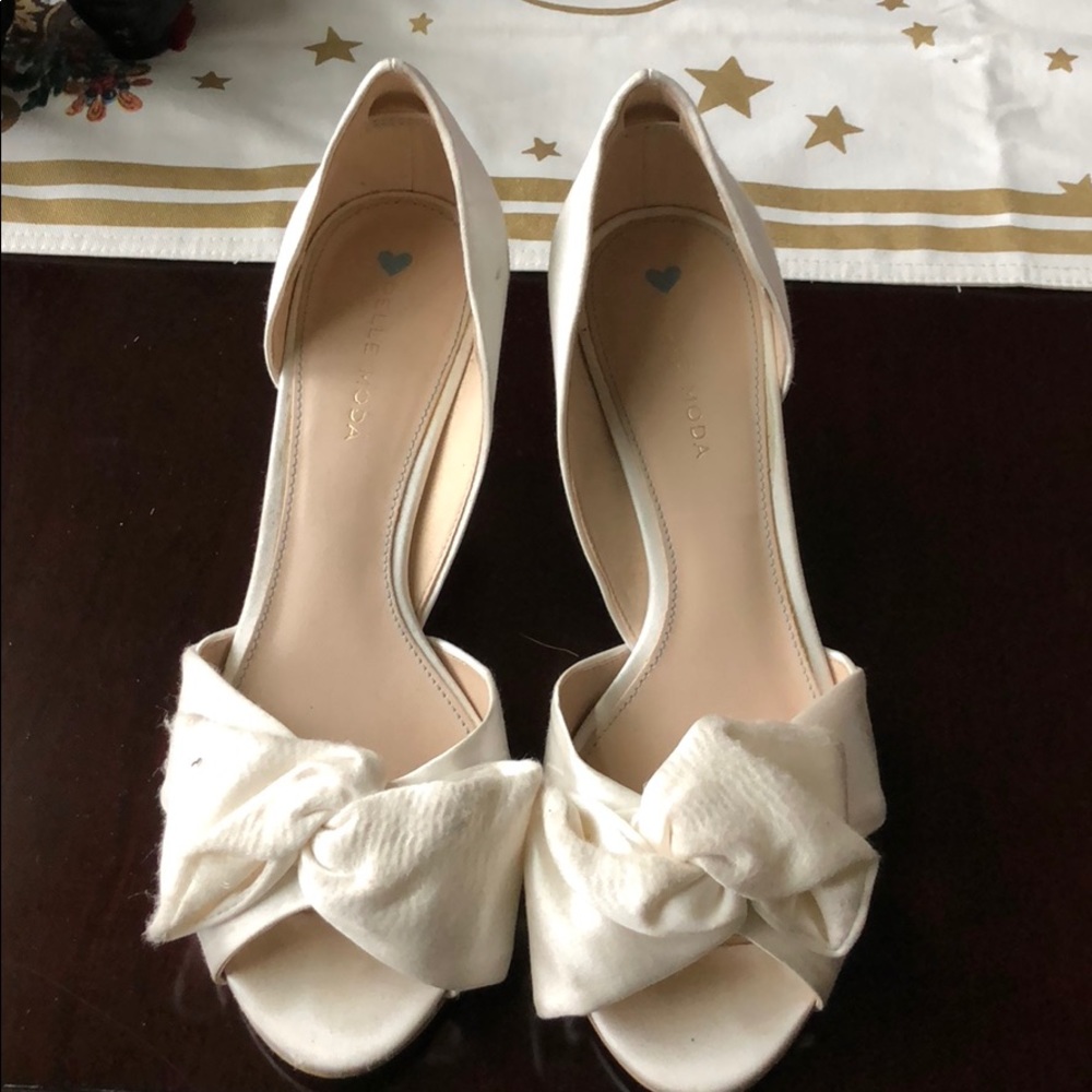 Pelle Moda Alera kitten heels